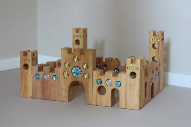 טירה מנצנצת ענקית – Bauspiel